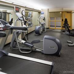 Отель Best Western Plus Bloomington Блумингтон фитнесс-зал фото 2