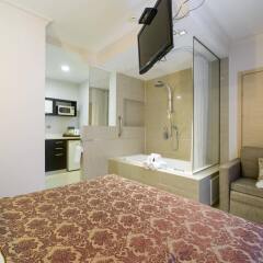 Отель Royalty Suites комната для гостей фото 3