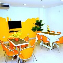 Отель Hostellery Manila Филиппины, Манила - отзывы, цены и фото номеров - забронировать отель Hostellery Manila онлайн помещение для мероприятий фото 2
