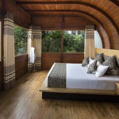 Отель Leopard Nest Luxury Campsite с домашними животными