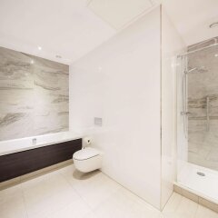 Отель DoubleTree by Hilton Edinburgh City Centre ванная фото 2