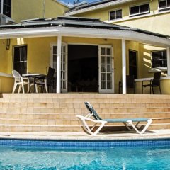 Отель Vida Mejor Барбадос, Хоултаун - отзывы, цены и фото номеров - забронировать отель Vida Mejor онлайн бассейн