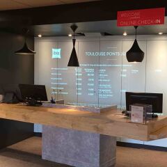 Отель ibis Toulouse Pont Jumeaux Франция, Тулуза - отзывы, цены и фото номеров - забронировать отель ibis Toulouse Pont Jumeaux онлайн интерьер отеля