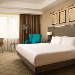 Гостиница DoubleTree by Hilton Kazan City Center 4* Стандартный номер с двуспальной кроватью фото 6