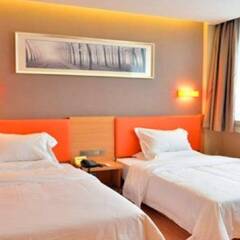 Отель 7 Days Premium Beijing Gulou Houhai Branch комната для гостей