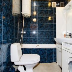 Гостиница LUXKV Apartment on Gnezdnikovskiy в Москве отзывы, цены и фото номеров - забронировать гостиницу LUXKV Apartment on Gnezdnikovskiy онлайн Москва ванная