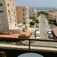 Отель Sunflower Hotel Apartments Кипр, Ларнака - 4 отзыва об отеле, цены и фото номеров - забронировать отель Sunflower Hotel Apartments онлайн балкон