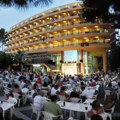 Отель Medplaya Hotel Calypso Испания, Салоу - отзывы, цены и фото номеров - забронировать отель Medplaya Hotel Calypso онлайн развлечения