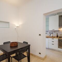 Отель Hintown Castelletto City Генуя в номере