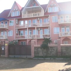 Гостиница Villa Zamok в Сочи 6 отзывов об отеле, цены и фото номеров - забронировать гостиницу Villa Zamok онлайн парковка