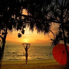 Отель D.R. Lanta Bay Resort пляж