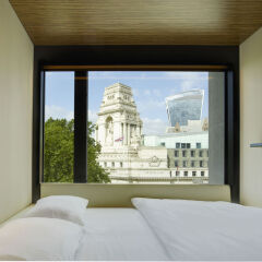 Отель citizenM Tower of London комната для гостей фото 3