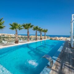 Отель H Hotel Мальта, Сан Джулианс - 1 отзыв об отеле, цены и фото номеров - забронировать отель H Hotel онлайн бассейн