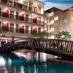Sun Island Hotel & Spa Kuta бассейн фото 3