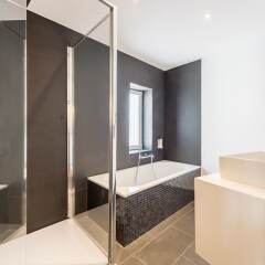 Отель Smartflats City - Toison d Or Бельгия, Брюссель - отзывы, цены и фото номеров - забронировать отель Smartflats City - Toison d Or онлайн ванная фото 2