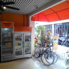 Orange Hotel развлечения