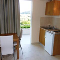 Отель Villa Olive Grove в номере фото 2