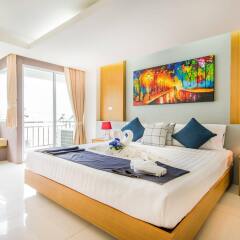 Отель Hallo Patong Dormtel And Restaurant Патонг комната для гостей фото 4