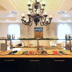 Hotel Regina Elena 57 & Oro Bianco Spa Римини питание фото 3