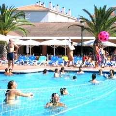 Отель PA Camping Vendrell - Caravan Park фитнесс-зал