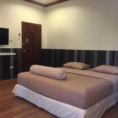 Отель Phuket Airport Suites & Lounge Bar - Club 96 Стандартный номер с различными типами кроватей фото 4