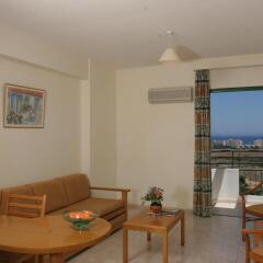 Artemis Hotel Apartments комната для гостей фото 2