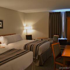 Heritage Inn Hotel & Convention Centre Saskatoon комната для гостей фото 3