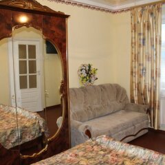 Гостиница Sunny-hotel в Анапе отзывы, цены и фото номеров - забронировать гостиницу Sunny-hotel онлайн Анапа комната для гостей фото 5