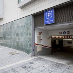 Отель Golden Tulip Andorra Fènix парковка