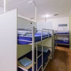 Отель Bunk Backpackers Австралия, Фортитуд-Валли - отзывы, цены и фото номеров - забронировать отель Bunk Backpackers онлайн комната для гостей фото 4