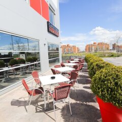 Отель Vértice Roomspace Испания, Мадрид - 3 отзыва об отеле, цены и фото номеров - забронировать отель Vértice Roomspace онлайн балкон