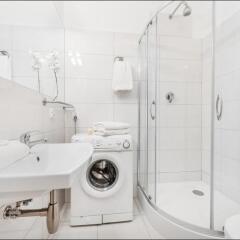 Отель P&O Apartments Podwale 3 Польша, Варшава - отзывы, цены и фото номеров - забронировать отель P&O Apartments Podwale 3 онлайн ванная фото 2