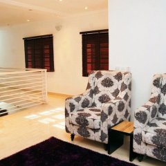 Отель Wendo Court Apartments Нигерия, Икея - отзывы, цены и фото номеров - забронировать отель Wendo Court Apartments онлайн балкон