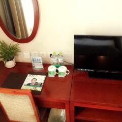 GreenTree Inn Chengdu Kuanzhai Alley RenMin Park Hotel удобства в номере фото 2