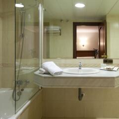 Alixares Hotel ванная