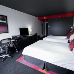 Отель Grand Times Hotel Quebec City Airport Канада, Л'Ансьен-Лорет - отзывы, цены и фото номеров - забронировать отель Grand Times Hotel Quebec City Airport онлайн удобства в номере фото 2
