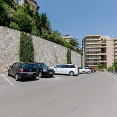 Апартаменты Luxury Harmonia Apartments парковка