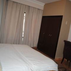 Alballouti Hotel Suites Амман сейф в номере фото 3
