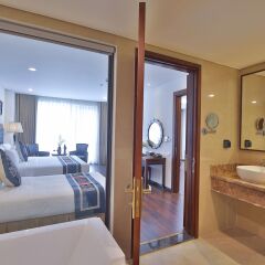 Balcona Hotel Da Nang ванная