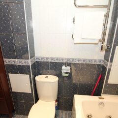 Гостиница TVST Apartments Bolshoy Gnezdnikovsky 10 - 506 в Москве отзывы, цены и фото номеров - забронировать гостиницу TVST Apartments Bolshoy Gnezdnikovsky 10 - 506 онлайн Москва ванная