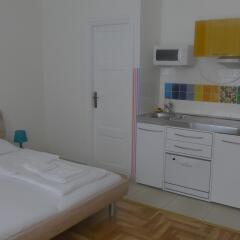 Отель Amber Gardenview Studios в номере