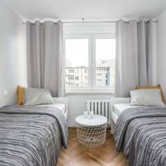 Апартаменты Chill Apartments Downtown комната для гостей