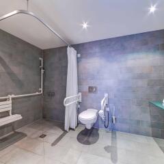Отель Hilton Garden Inn Stuttgart Neckar Park ванная фото 2