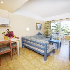 Aparthotel Alcúdia Beach in Alcudia, Spain from 65$, photos, reviews - zenhotels.com guestroom photo 5