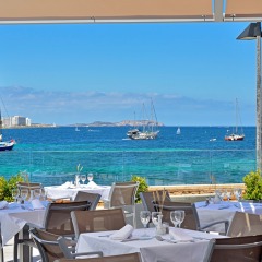 Отель Alua Hawaii Ibiza Испания, Сан-Антони-де-Портмань - отзывы, цены и фото номеров - забронировать отель Alua Hawaii Ibiza онлайн гостиничный бар
