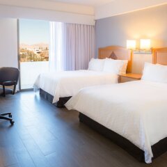 Отель Fiesta Inn Chihuahua комната для гостей фото 3