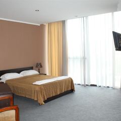 Отель Shine Palace Тбилиси комната для гостей фото 5