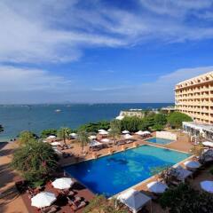 Отель Dusit Thani Pattaya Паттайя пляж