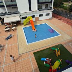 Апартаменты Pins Platja Apartments спортивное сооружение