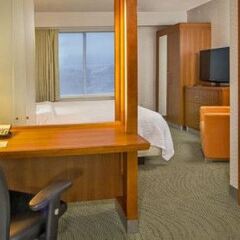 Отель SpringHill Suites by Marriott New York LaGuardia Airport США, Нью-Йорк - отзывы, цены и фото номеров - забронировать отель SpringHill Suites by Marriott New York LaGuardia Airport онлайн удобства в номере фото 2